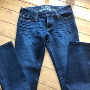 DL 1961 4 way stretch jeans. New without tags